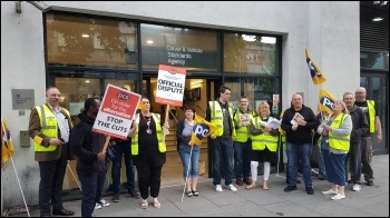 DVSA picket line in Nottingham, August 2019, photo Gary Freeman