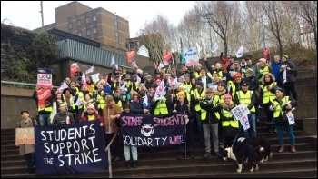 Glasgow, UCU strike 25.11.19, photo Matt Dobson