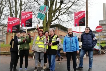 Leicester, UCU strike 25.11.19, photo Tessa Warrington