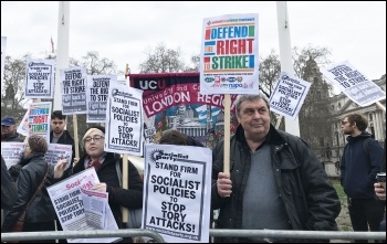 For the right to strike! RMT & NSSN lobby parliament. 19.12.19, photo JB