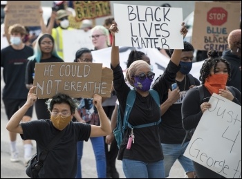 State oppression and class inequalities, exacerbated by the pandemic, have led to an explosion of anger in US cities photo FibonacciBlue/CC