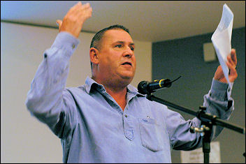 Campaign for a New Workers Party (CNWP) conference 2007. Democratic Labour Party (DLP) councillor Pete Smith from Walsall, photo Paul Mattsson