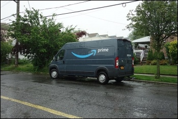 Amazon van, photo Tdorante10/CC