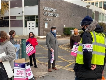 Brighton UCU pickett line Photo: Glenn Kelly