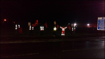 Early morning picket line of striking scaffolders, British Steel plant in Scunthorpe, photo by A Tice