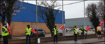 Engineering workers' picket in Leicester. Photo: Steve Score