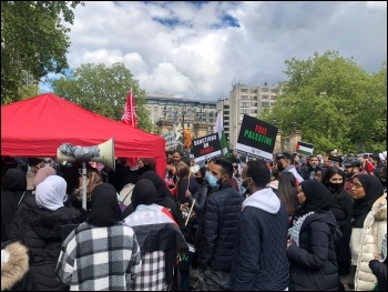 The crowd at the London Socialist Party gazebo. Photo: Theo Sharieff The crowd at the London Socialist Party gazebo. Photo: Theo Sharieff
