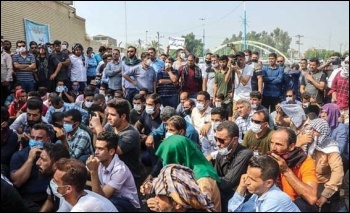 Striking Haft Tappeh sugar cane workers last year. Photo: Mohammed Anghar/Farsi News Agency/CC