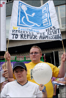 Lewisham demonstration against destructive school policies, photo Paul Mattsson