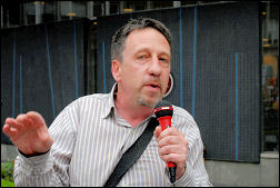 Ian Page at the Lewisham demonstration against destructive school policies, photo Paul Mattsson