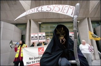 PCS protest outside Ministry of Justice , photo Paul Mattsson