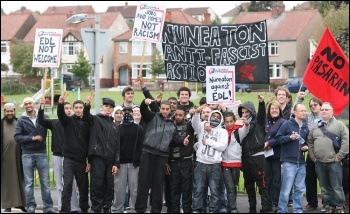 Anti-EDL campaigners in Nuneaton, photo by Bob Smith