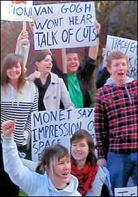 Portsmouth Socialist Students protest against cuts, photo Portsmouth Socialist Students