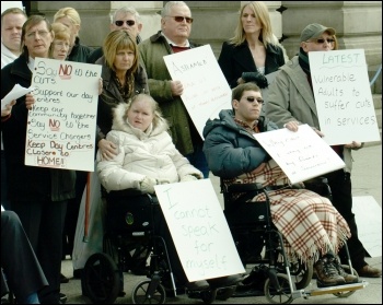 Disabled people protest against cuts, photo S Civi
