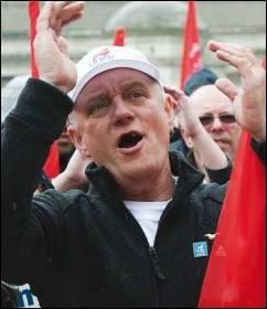 Unite workers protest, photo by Paul Mattsson