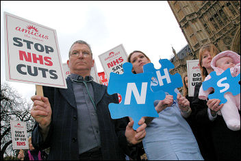 Demonstration against cuts in the NHS, 1 November 2006, photo Paul Mattsson