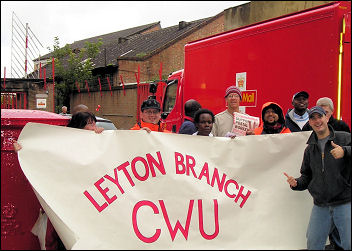 Postal workers on strike in 2007, photo Socialist Party