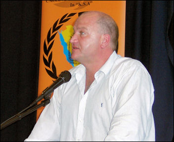 Bob Crow, RMT general secretary, addresses the National Shop Stewards Network conference July 2007