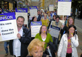 Glasgow Social Workers on strike , photo Duncan Brown