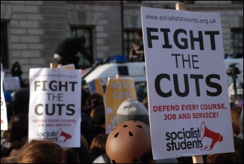 University, college and school students kettled in central London against higher tuition fees and education cuts , photo Suzanne Beishon University, college and school students kettled in central London against higher tuition fees and education cuts , photo Suzanne Beishon