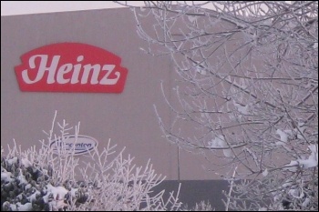 Heinz workers strike, photo by Hugh Caffrey