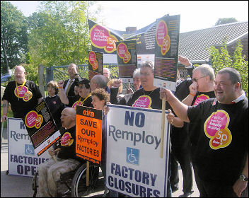 Rmploy workers rallying against closure threat in Sept 2007,photo Chris Moore