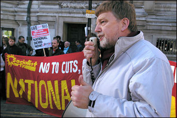 Coventry Councillor Dave Nellist on NHS demonstration 1st November 2006, photo Paul Mattsson