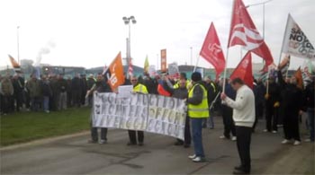 Saltend construction workers protest against being locked out by Redhall, photo Yorkshire Socialist Party
