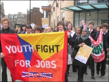 Dundee school students stage anti-cuts strike, photo Leah Ganley