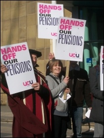 UCU pickets at Bradford University, photo Iain Dalton