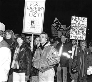 Demo supporting the 1986 Wapping print workers strike, photo Mick Carroll