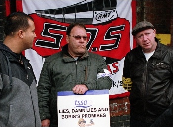 RMT and TSSA members strike against cuts on the London Underground, photo by Paul Mattsson