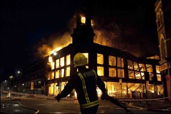 Tottenham riots, photo Paul Mattsson