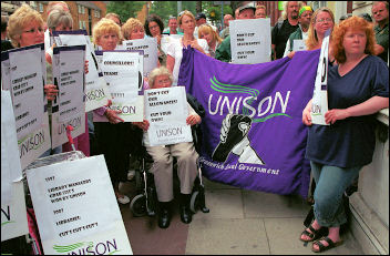 Greenwich council workers lobby the council, photo Paul Mattsson