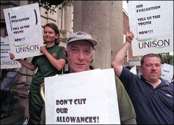 Greenwich council workers lobby the council, photo Paul Mattsson