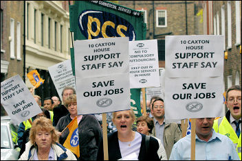 PCS workers on strike, photo Paul Mattsson