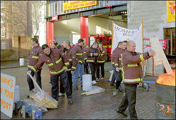 Fire Brigades Union on strike in 2002, photo credit Paul Mattsson