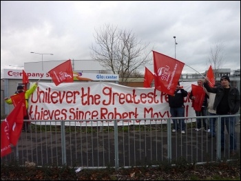 Unilever workers striking for their pensions, Gloucester, 25.1.12, photo Chris Moore