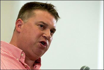 Alex Gordon, President, RMT and TUSC candidate, GLA elections, photo by Paul Mattsson