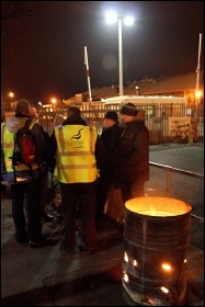MMP picket line, Bootle, March 2012, photo by Stillshooter