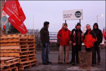 MMP picket line, Bootle, March 2012, photo by Stillshooter