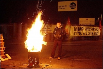 MMP picket line, Bootle, March 2012, photo by Stillshooter