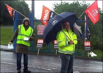 Picketing at Fords Dagenham, 18 June 2012, photo Pete Mason