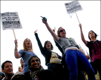 Lecturers out on strike on the same day as the teachers, photo Paul Mattsson