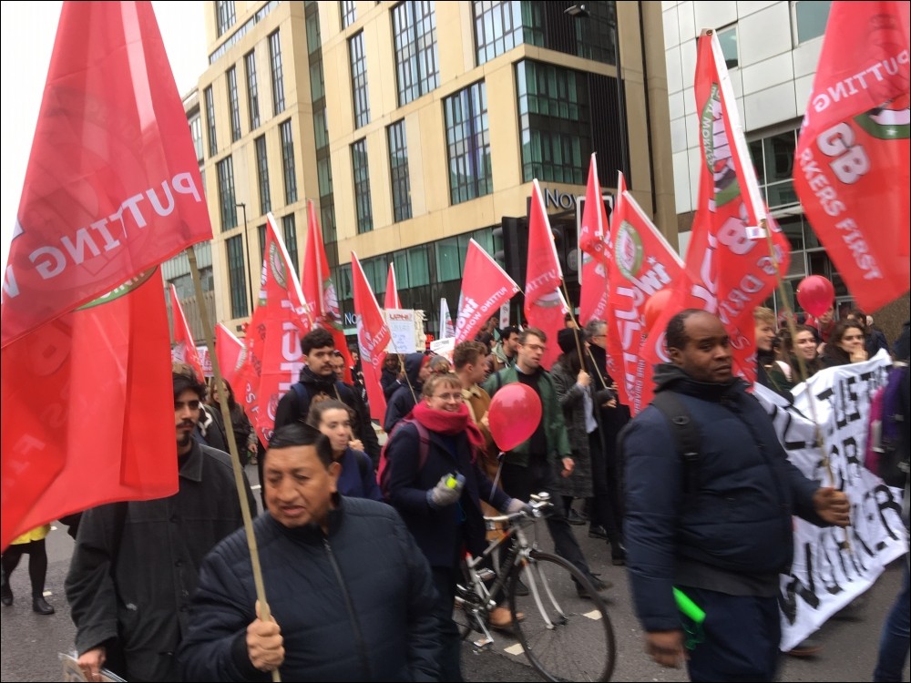 Precarious workers march against the gig economy, 30.10.18