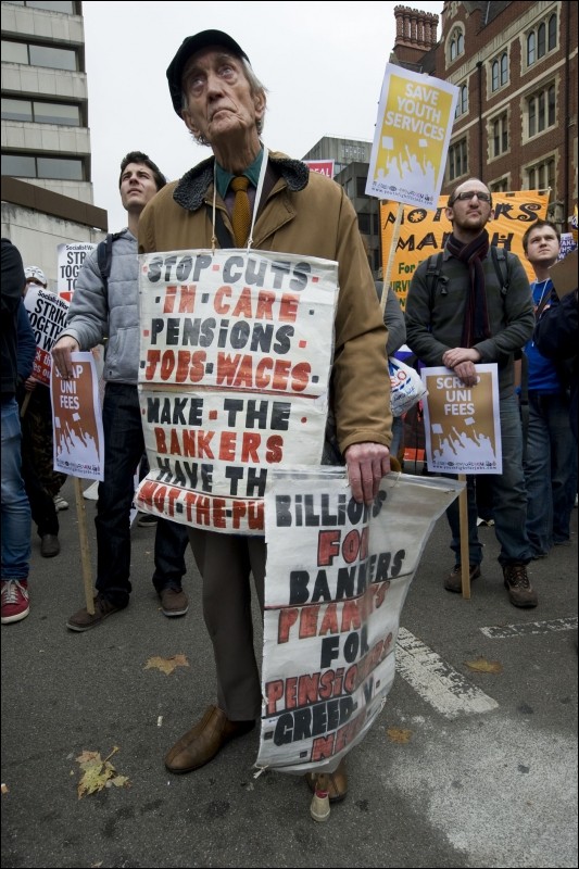 Jarrow March 2011: Jarrow March for Jobs arrives in London