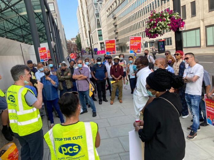 PCS BEIS strike 19.7.21 - workers outsourced to ISS, credit: Paula Mitchell (uploaded 19/07/2021) PCS BEIS strike 19.7.21 - workers outsourced to ISS, credit: Paula Mitchell (uploaded 19/07/2021)
