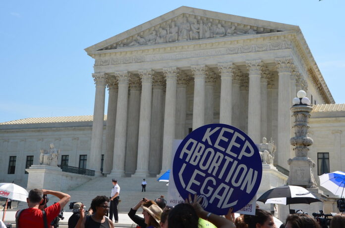 Protests to defend the right to abortion in the US photo Adam Fagen/CC Protests to defend the right to abortion in the US photo Adam Fagen/CC