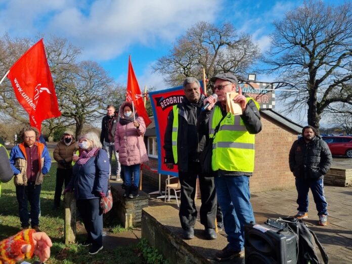 Len Hockey speaking at the rally, photo Isai Priya (uploaded 09/02/2022) Unite Barts convenor Len Hockey speaking at a rally at Whipps Cross hospital, photo Isai Priya