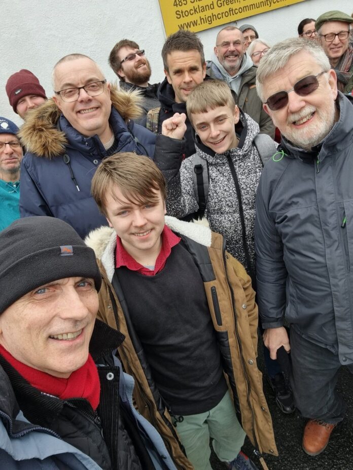 Dave Nellist (front right) & supporters, photo Chris Williamson Dave Nellist (right) & supporters, photo Chris Williamson